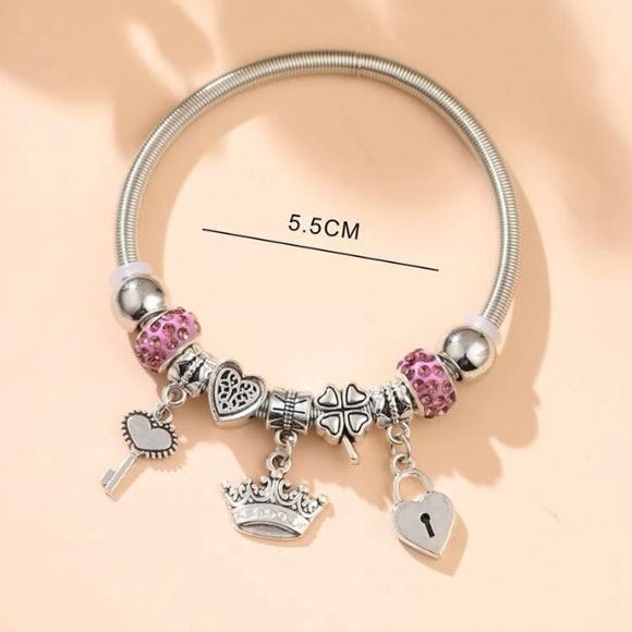 ‼️RE-STOCK‼️🗝🔒👑 Key-Lock-Crown Charm Stretch Bangle Bracelet NWT - Picture 2 of 4
